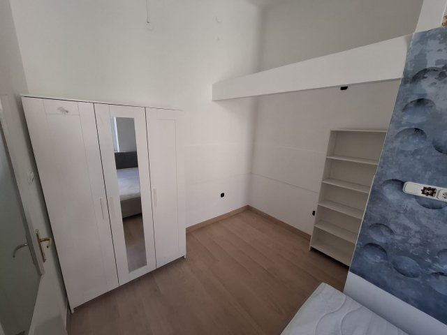 Kiadó téglalakás, albérlet, Pécsett, Rákóczi úton, 3 szobás