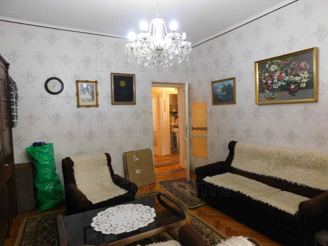Eladó téglalakás, Győrött 73 M Ft, 6 szobás