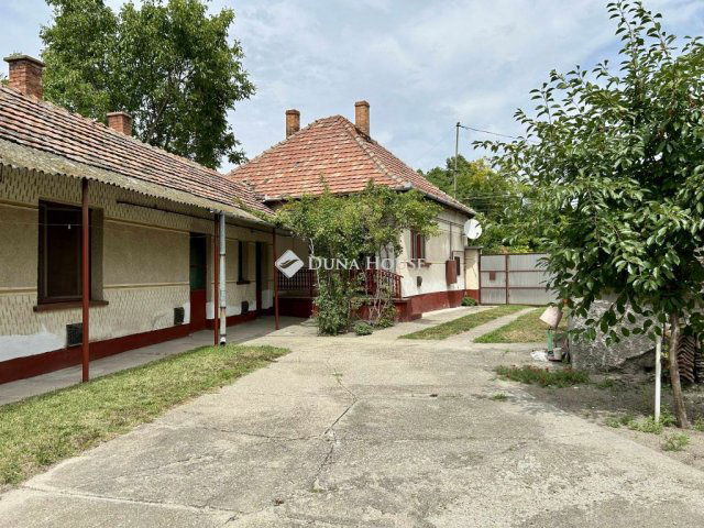 Eladó családi ház, Kiskunmajsán, Szabadkai úton 28 M Ft