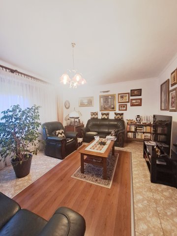 Eladó családi ház, Debrecenben 94 M Ft, 4 szobás