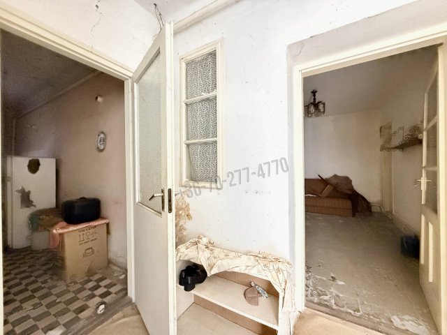 Eladó családi ház, Szákszenden 25 M Ft, 4 szobás