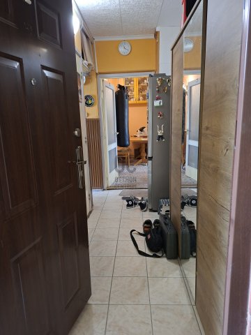 Eladó panellakás, Dorogon 47.99 M Ft, 3 szobás