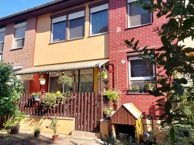 Eladó sorház, Szolnokon 87.9 M Ft, 4+1 szobás