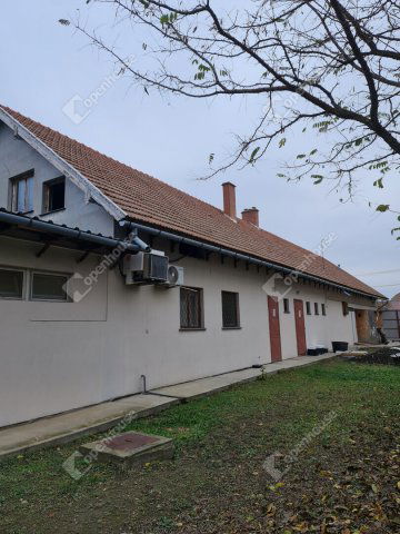 Eladó ipari ingatlan, Makón 115 M Ft / költözzbe.hu