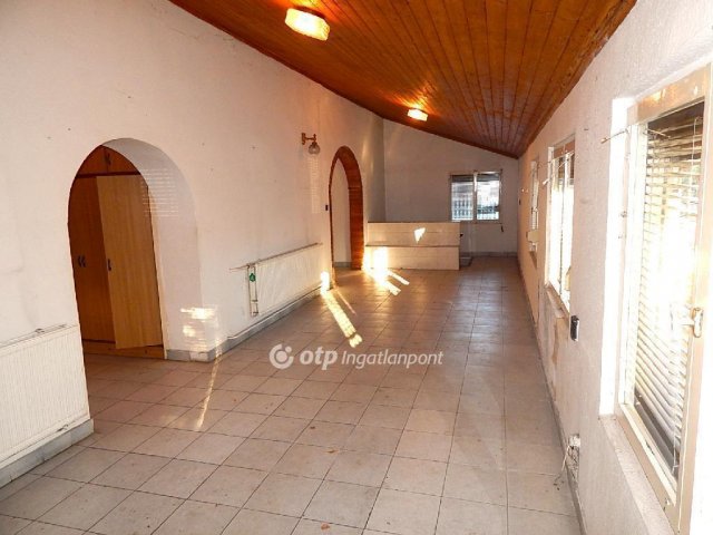 Eladó családi ház, Pátyon 84.9 M Ft, 5+1 szobás