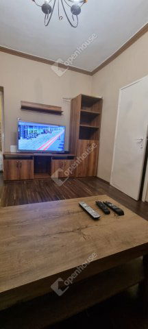 Kiadó téglalakás, albérlet, Tatabányán 160 E Ft / hó