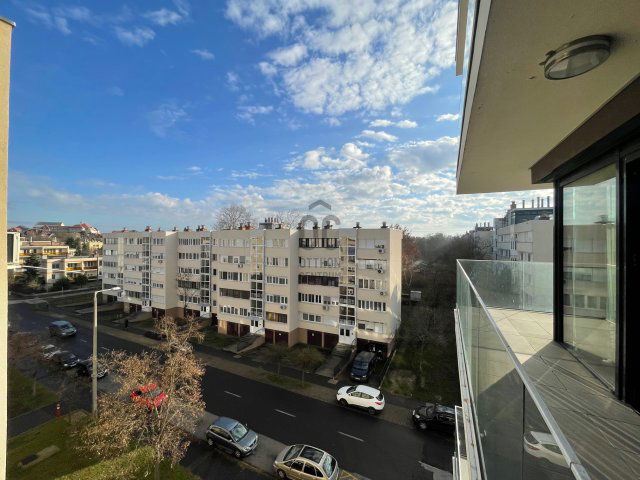 Eladó téglalakás, Debrecenben 99.9 M Ft, 2 szobás