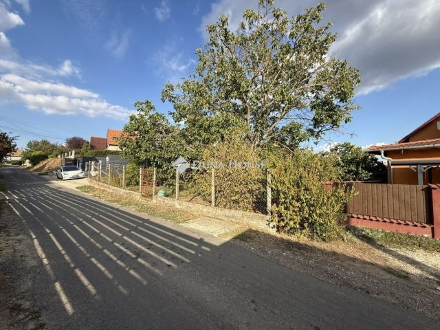 Eladó telek, Sülysápon 27.5 M Ft / költözzbe.hu