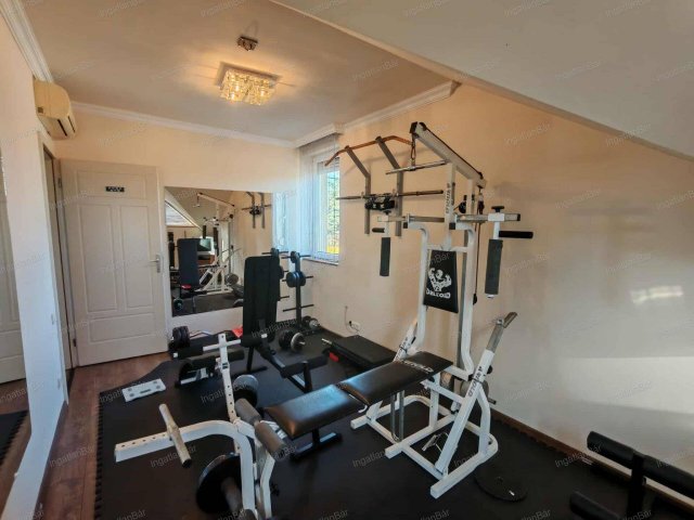 Eladó családi ház, Nyíregyházán 74.999 M Ft, 4 szobás