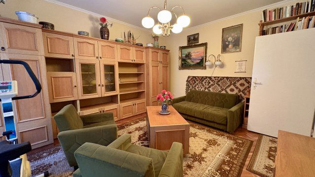 Kiadó téglalakás, albérlet, Debrecenben 240 E Ft / hó, 3 szobás
