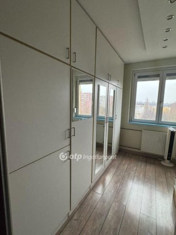 Eladó panellakás, Budapesten, III. kerületben 71.9 M Ft, 2 szobás