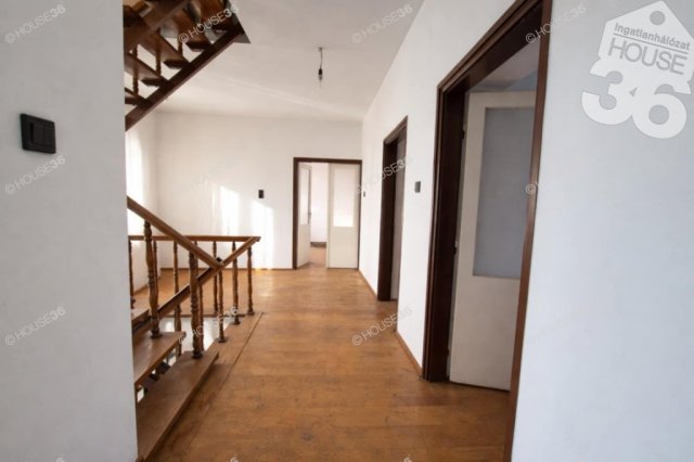 Kiadó ikerház, albérlet, Lajosmizsén 1100 E Ft / hó, 4 szobás