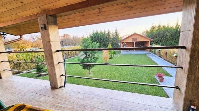 Eladó ikerház, Szigetcsépen 139.9 M Ft, 4 szobás