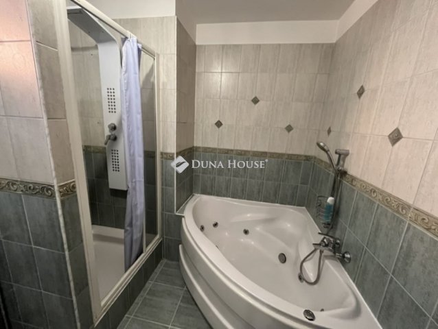 Eladó családi ház, Fóton 134 M Ft, 4+1 szobás
