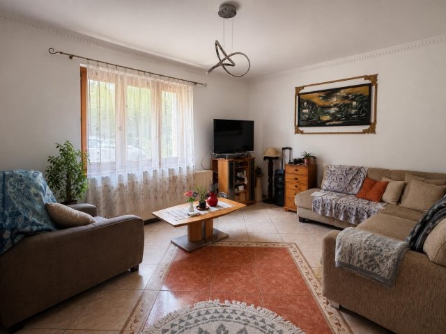 Eladó családi ház, Zalacsányon 89 M Ft, 5 szobás