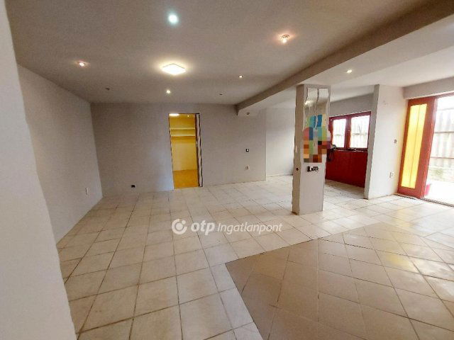 Eladó családi ház, Miskolcon 25 M Ft, 5+3 szobás