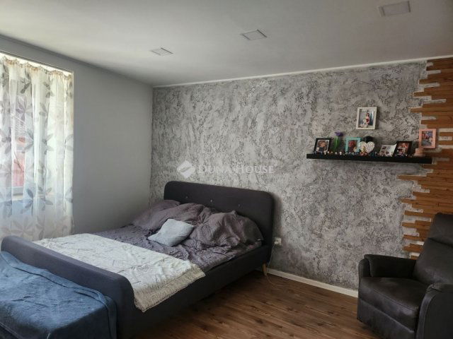 Eladó családi ház, Várpalotán 63.5 M Ft, 2 szobás