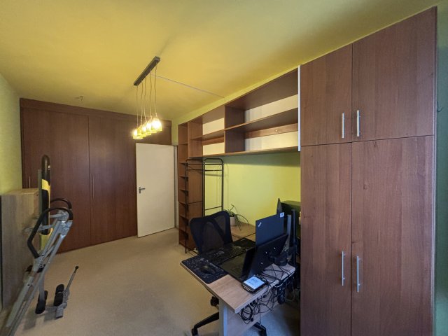 Eladó panellakás, Székesfehérvárott 49.9 M Ft, 2 szobás