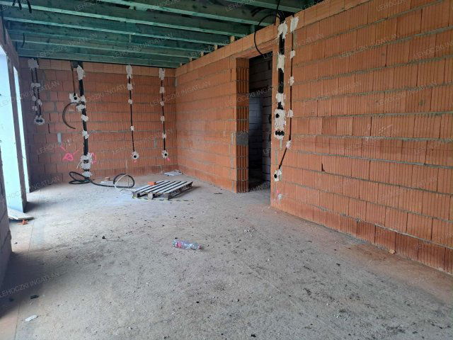 Eladó ikerház, Nyíregyházán 94.9 M Ft, 5 szobás