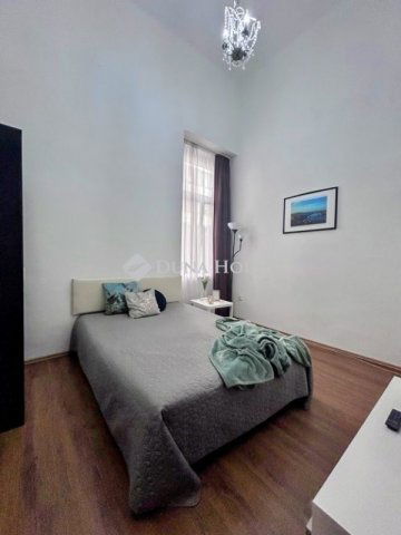 Eladó téglalakás, Budapesten, V. kerületben 84 M Ft, 2 szobás