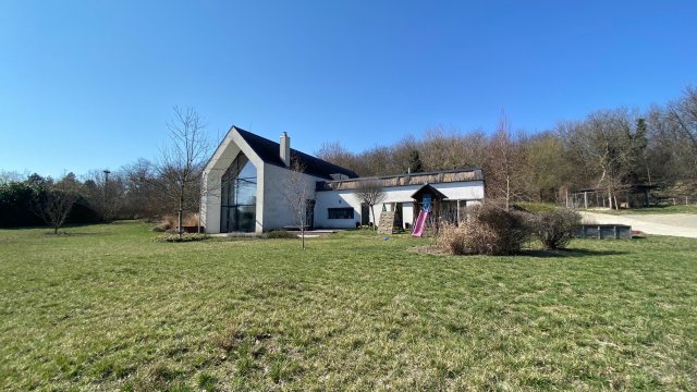 Eladó családi ház, Rácalmáson 199.9 M Ft, 3+1 szobás