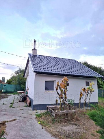 Eladó családi ház, Győrött 32.99 M Ft, 2 szobás