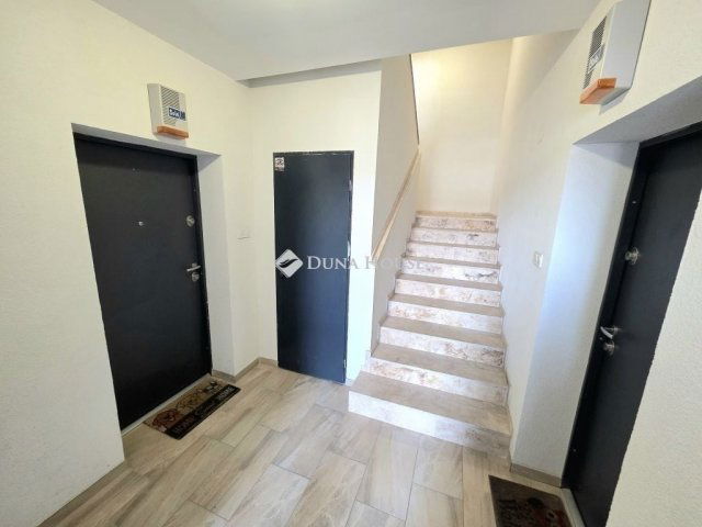 Eladó téglalakás, Halásztelken 94.9 M Ft, 5 szobás