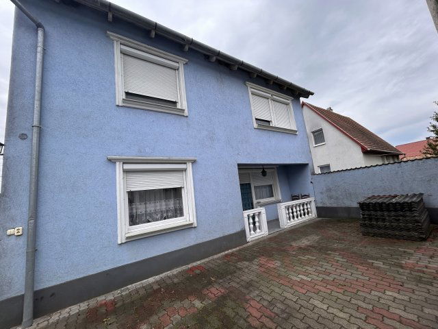 Kiadó családi ház, albérlet, Ácson 850 E Ft / hó, 5 szobás