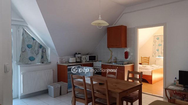 Eladó családi ház, Balatonbogláron 69 M Ft, 2 szobás