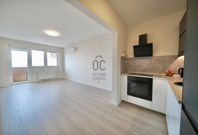 Eladó panellakás, Szentendrén 78 M Ft, 3 szobás