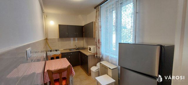 Kiadó téglalakás, albérlet, Debrecenben 220 E Ft / hó, 2 szobás