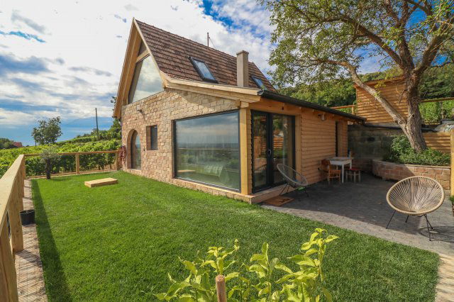 Eladó családi ház, Villányban 65 M Ft, 3 szobás
