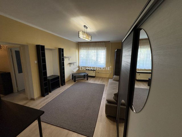 Eladó téglalakás, Budapesten, IV. kerületben, Baross utcában