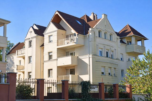 Kiadó téglalakás, albérlet, Debrecenben 350 E Ft / hó, 3 szobás