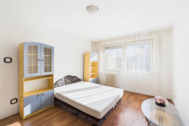 Eladó panellakás, Hajdúböszörményen 48.9 M Ft, 2 szobás