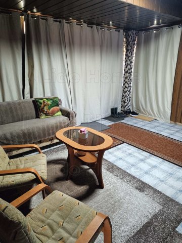 Eladó családi ház, Bucsután 18 M Ft, 3 szobás