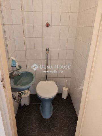 Eladó családi ház, Dunabogdányban 170 M Ft, 6+3 szobás