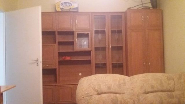 Kiadó panellakás, albérlet, Pécsett, Szigeti úton 70 E Ft / hó
