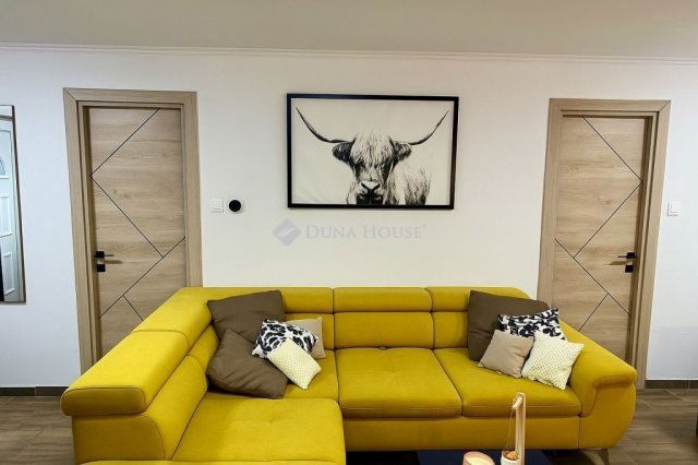 Eladó családi ház, Tápióságon 65 M Ft, 4 szobás