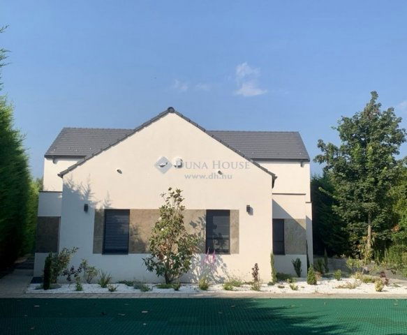 Eladó ikerház, Törökbálinton 171.5 M Ft, 5 szobás