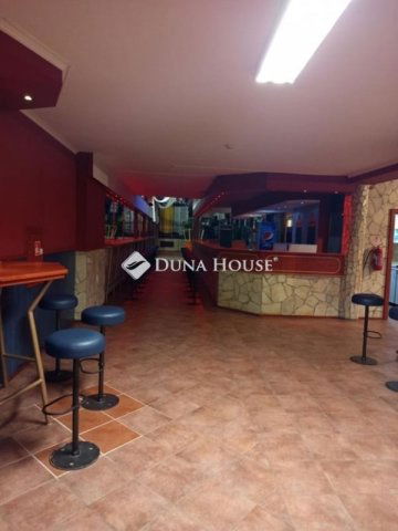 Eladó ipari ingatlan, Komlón 95 M Ft / költözzbe.hu