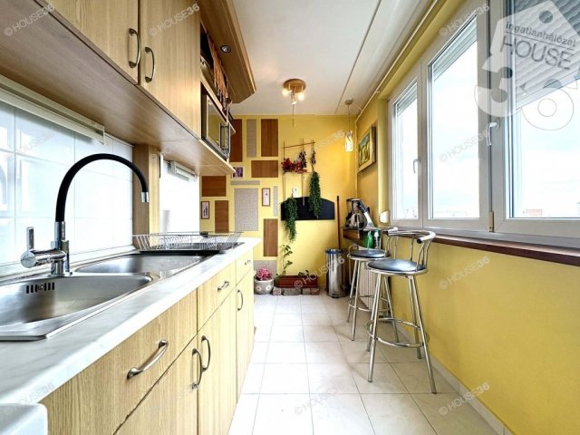 Eladó panellakás, Kecskeméten 43.9 M Ft, 2 szobás