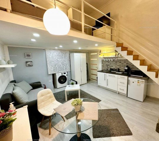 Kiadó téglalakás, albérlet, Budapesten, VI. kerületben