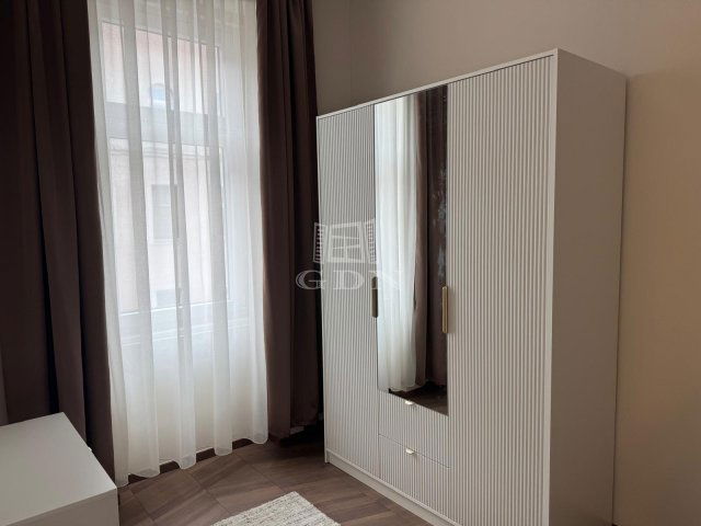 Eladó téglalakás, Budapesten, VII. kerületben 120 M Ft