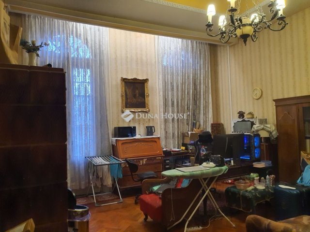 Eladó téglalakás, Budapesten, XI. kerületben, Ménesi úton