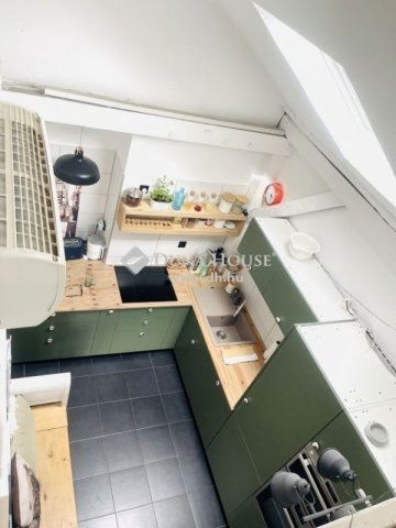 Eladó téglalakás, Budapesten, II. kerületben 160 M Ft, 3 szobás