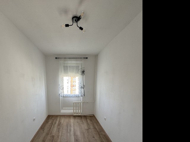 Eladó panellakás, Pécsett, Wallenstein Zoltán utcában 39.8 M Ft