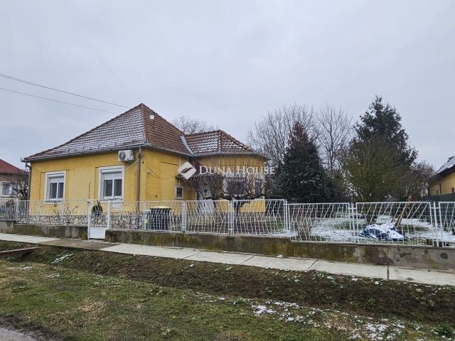 Eladó családi ház, Kistótfalun 39.9 M Ft, 3 szobás