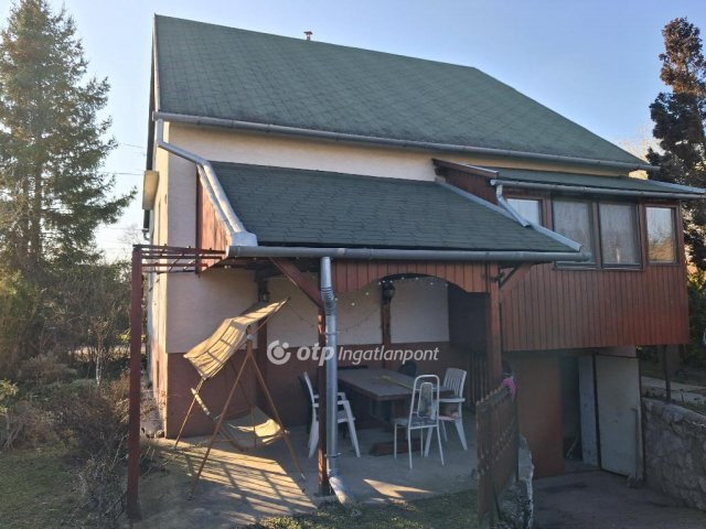 Eladó családi ház, Mosonmagyaróváron 84.9 M Ft, 3+2 szobás