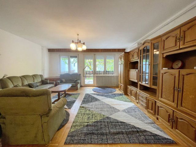 Kiadó sorház, albérlet, Debrecenben 400 E Ft / hó, 5 szobás